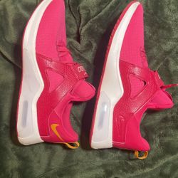 pink nikes size 9.5