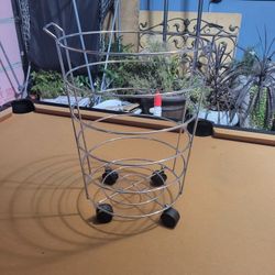 21" Laundry Basket With Wheels