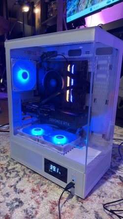 Gaming/Video Editing PC-RTX 5070/RYZEN 7 5800XT/64 GIGS RAM