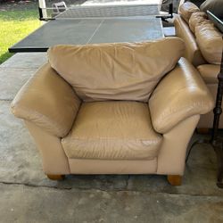 Leather 1 Seater Couch + Foot Rest