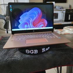 HP 14" Touchscreen Laptop Rose Pink🌷 😃8GB ( Upgraded ) 