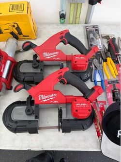Milwaukee compact bandsaws m18