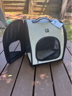 NWT Pet carrier backpack