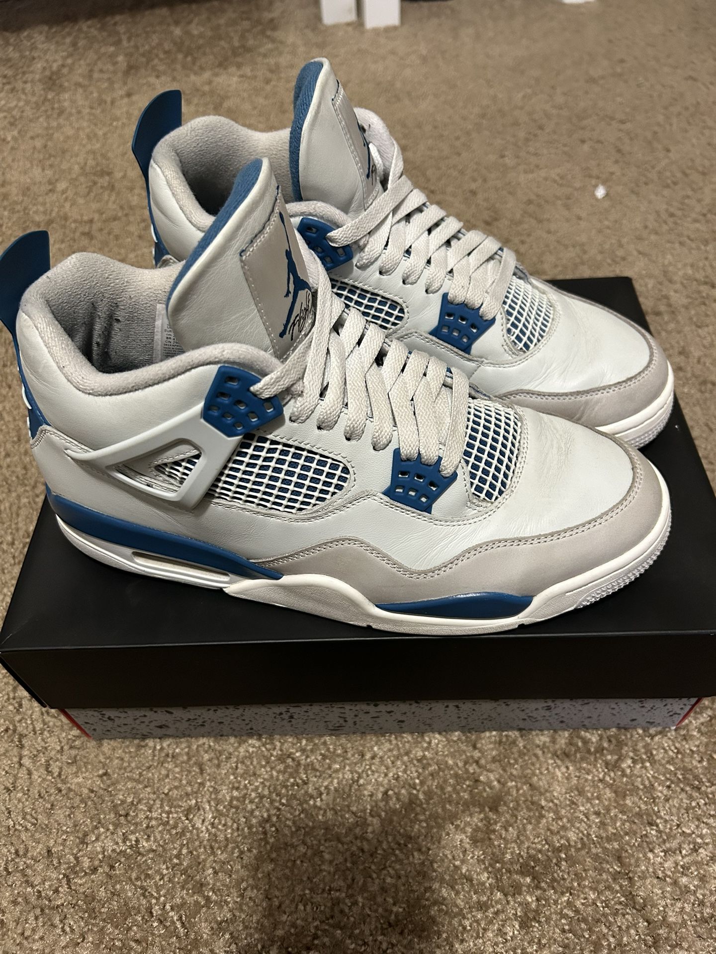 Jordan Retro 4s 
