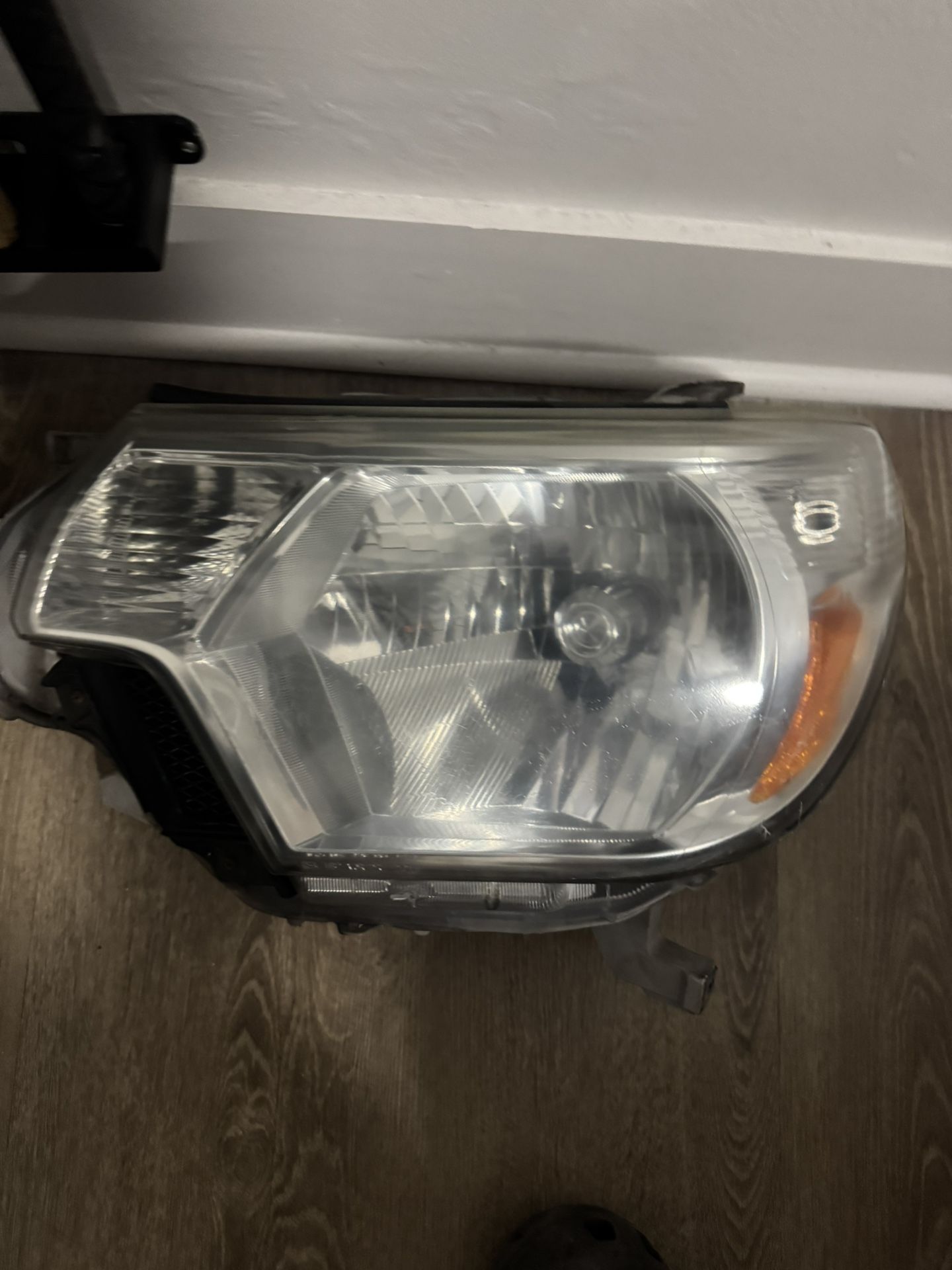 2012-2015 Tacoma Headlights