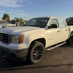 2008 SIERRA FOR PARTS 