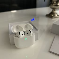 Apple AirPods 4 Active Noise Cancellation