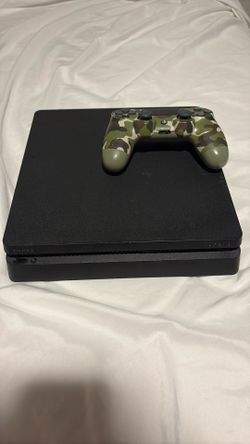 Playstation 4 With Controller