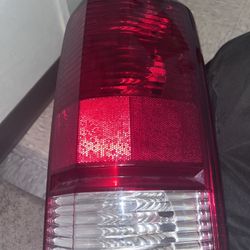 Dodge Nitro Taillight 