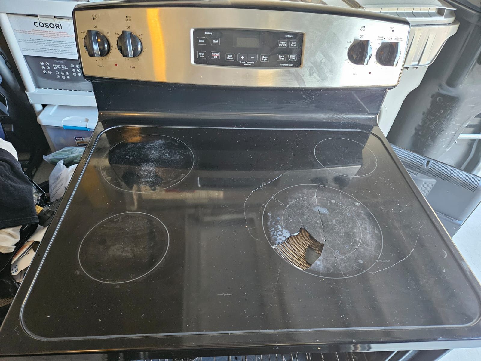 GE Glasstop Stove For Parts Still Functional.