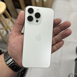 iPhone 15 Pro Max Unlocked 256GB! Finance For $50 Down Payment!!