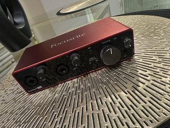 Focusrite Scarlett 2i2 Gen 3 USB Audio Interface – Gently Used