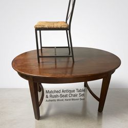 dining room table and 4 chairs 