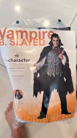 Mens vampire costume $20