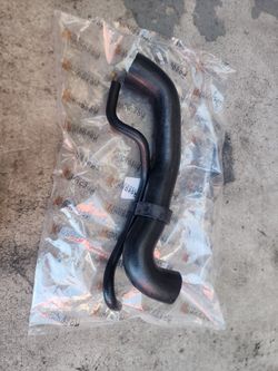 Radiator Hose for Mercedes/Dodge Sprinter 2006