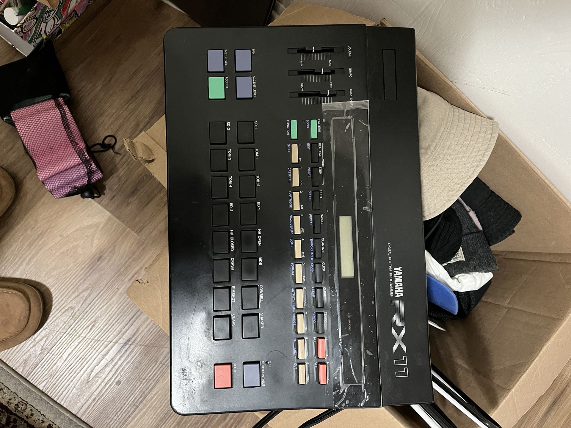 Yamaha RX11 Drum Machine 