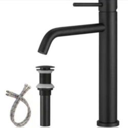 BWE Single Hole Single Handle Bathroom Vessel Sink Faucet With Pop Up Drain Without Overflow in Matte Black