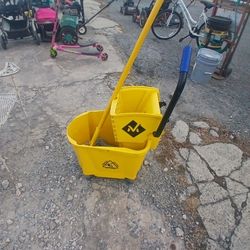 Industrial  Mop Bucket 
