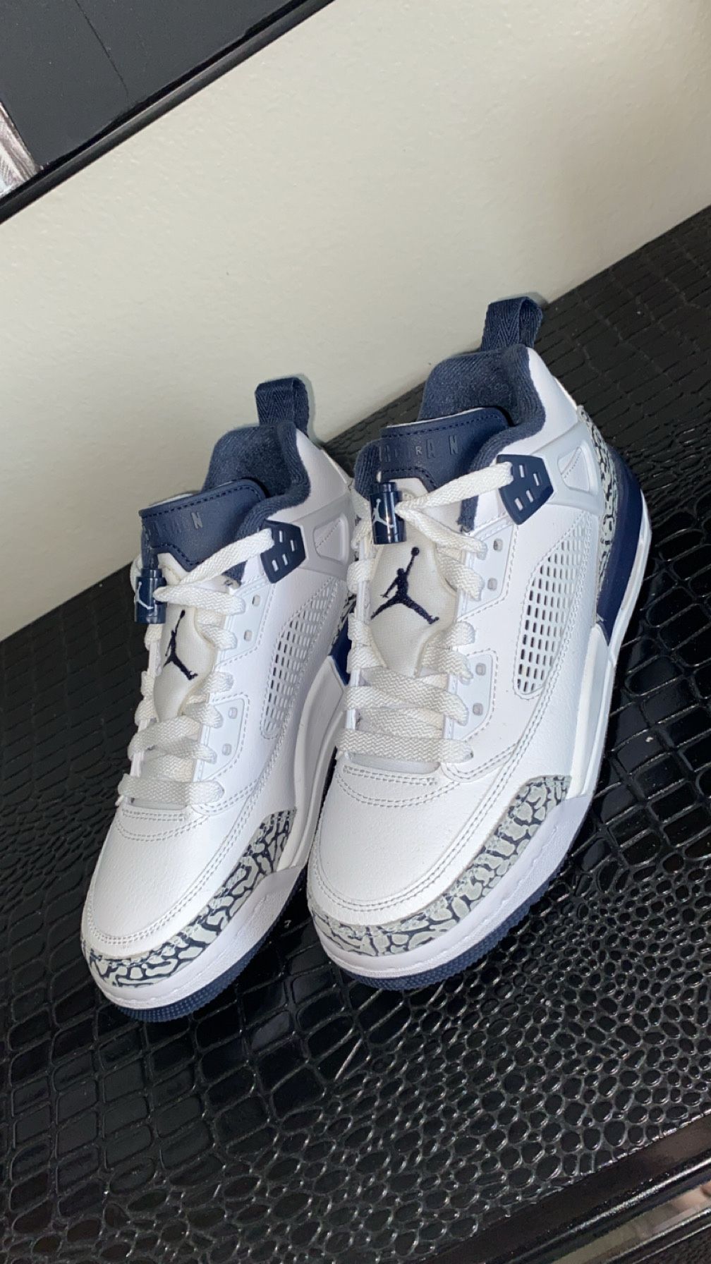 Size 5.5Y Pretty Much Brand New