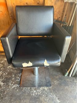 Barber chair