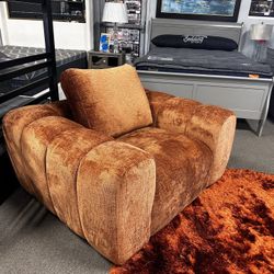 Perfect Accent Chair! $599 🚨🧡✨ More Colors Available!