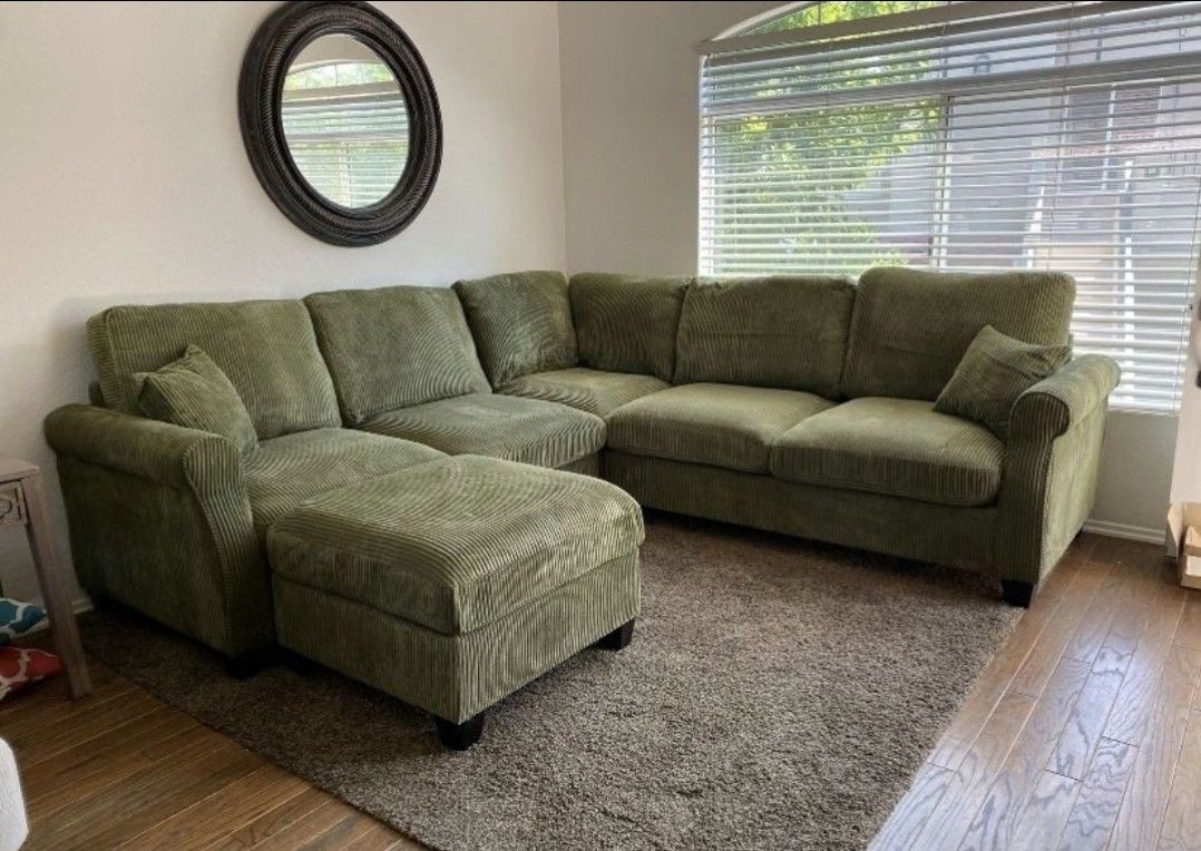 NEW SECTIONAL SOFA