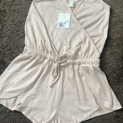 $8 Cute Romper Size S
