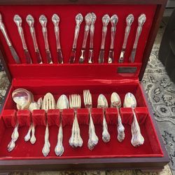 Vintage Community The Finest Silverplate 79 Pc 