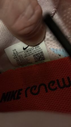 Size 6 1/2 Nike reacts women’s