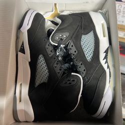 Jordan 5 size 5 new