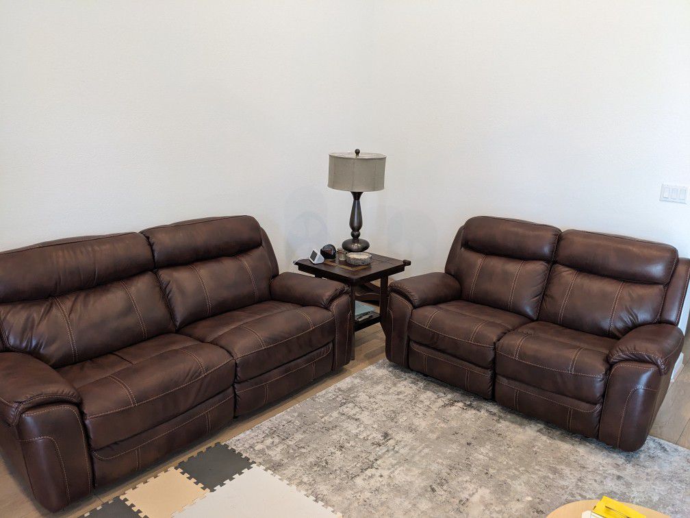 Havertys Engineered Leather Sofa And Loveseat Recliner 