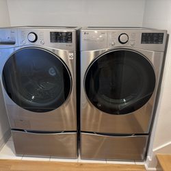 LG Smart Washer And dryer Set