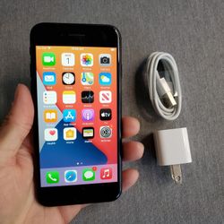 iPhone 7 - UNLOCKED - Like New  