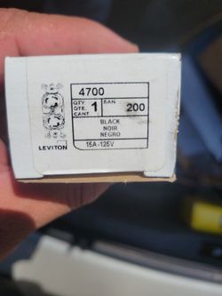 Leviton Twist Lock
