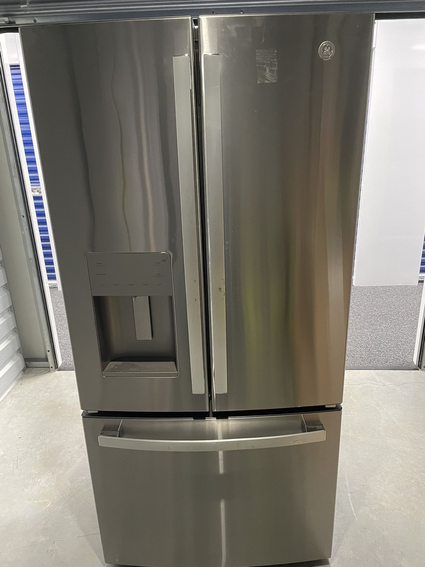 23.7 cu. ft. French Door Refrigerator