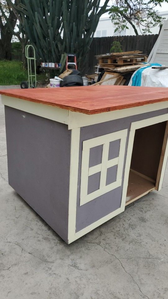 dog house