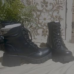 Black Booties/Boots Size 6 1/2