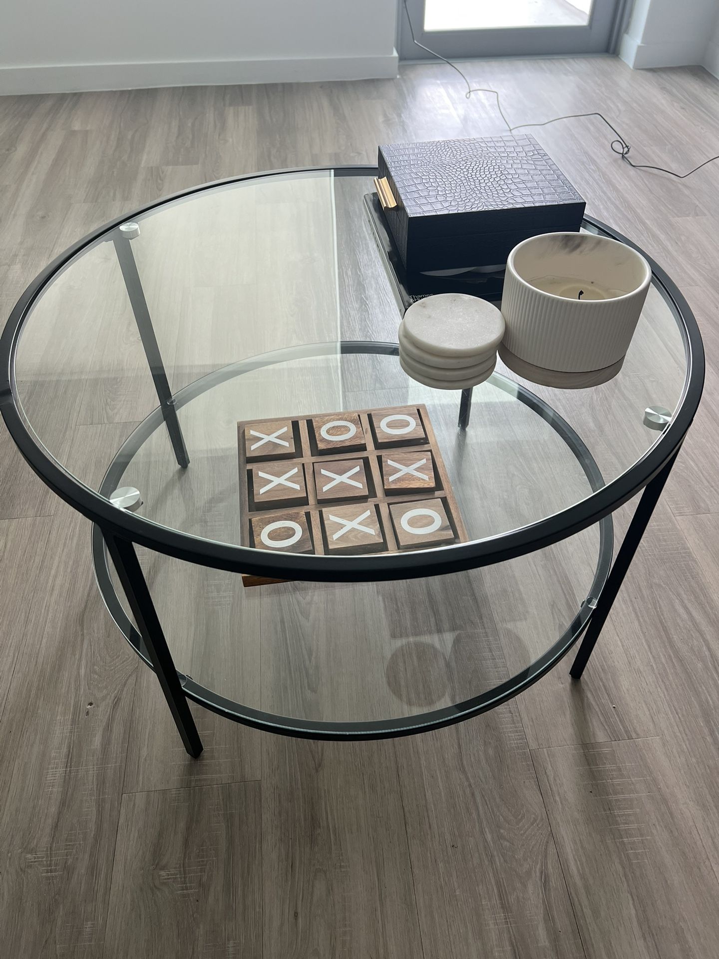 Coffee Table And Side Table For Sale!