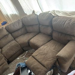 Couch With 2 Recliners