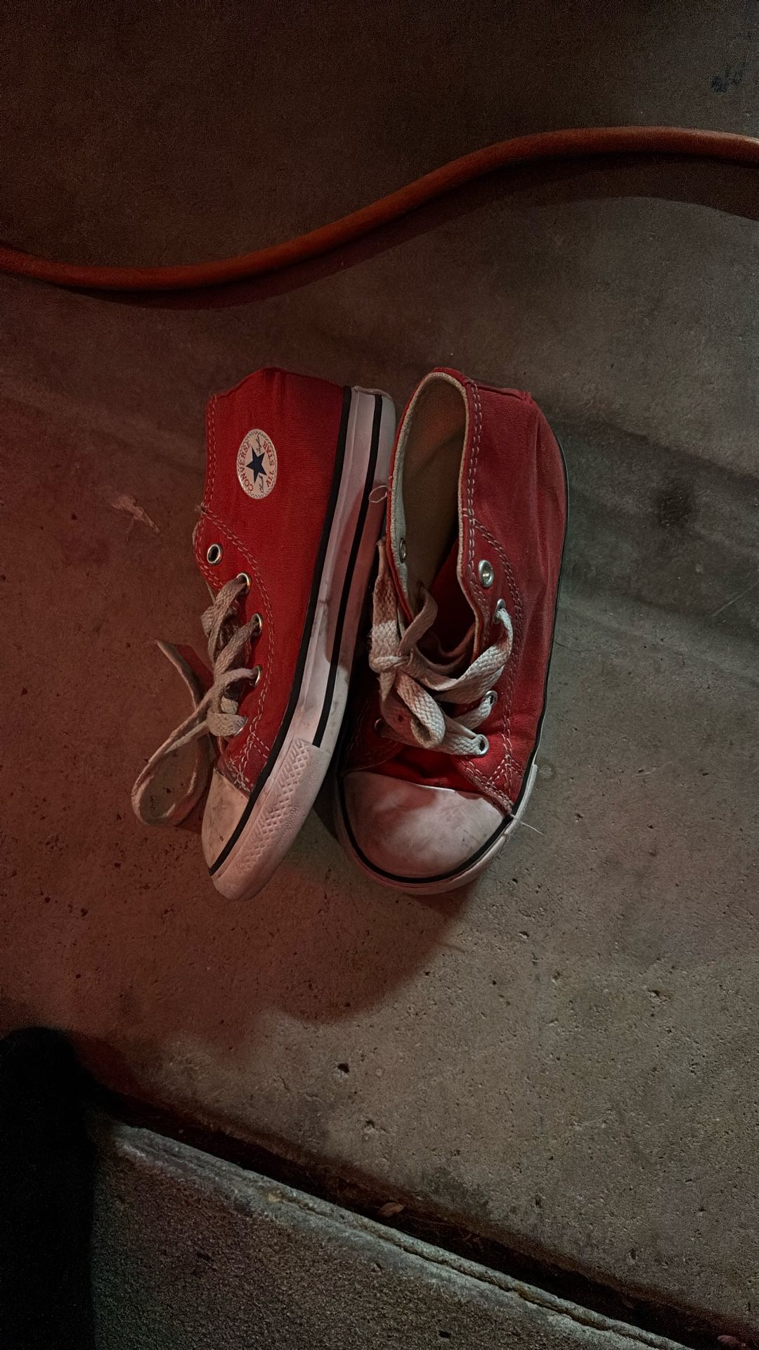 Red Converse Size 10 Kids