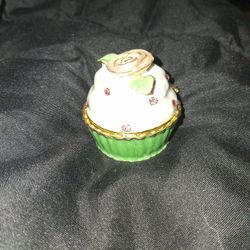 Small Cupcake Jewlery Box