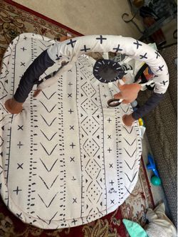 Baby play / tummy time may