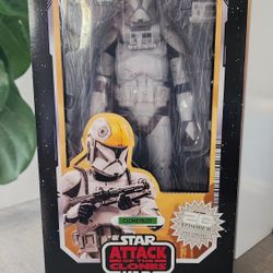 Hot Toys Star Wars Attack of the Clones Clone Pilot 12in Action Figure - MMS648