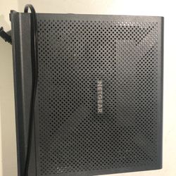 Brand New NETGEAR Nighthawk Dual-Band AC1900/C7100V Router DOCSIS 3.0 Cable Modem