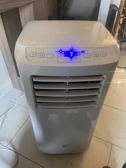 GE 5,100 BTU Portable Air Conditioner with Dehumidifier and Remote, White