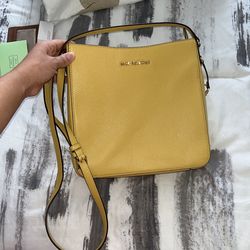 Michael Kors Crossbody