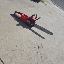Milwaukee Fuel Chainsaw