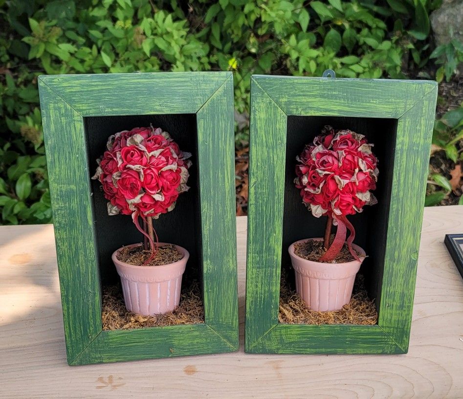 PAIR OF ROSE BALL TOPIARY IN CERAMIC POTS IN SHADOW BOX FRAMES 6"W×10"H
