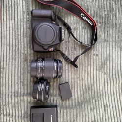 Canon Rebel T5 Camera
