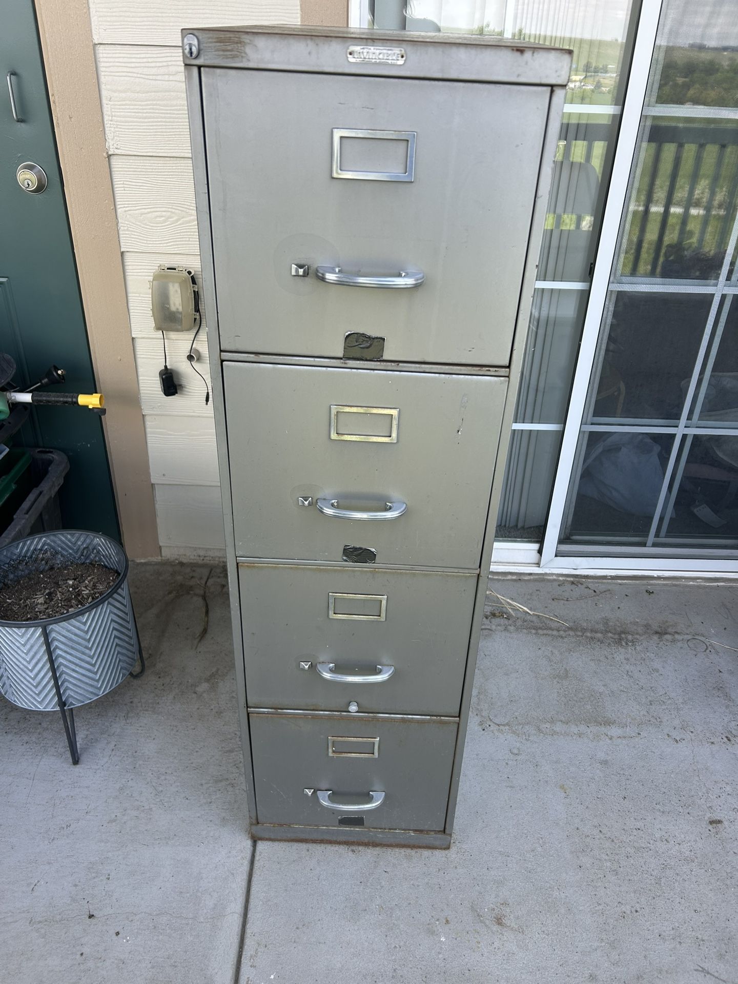 Filing Cabinet